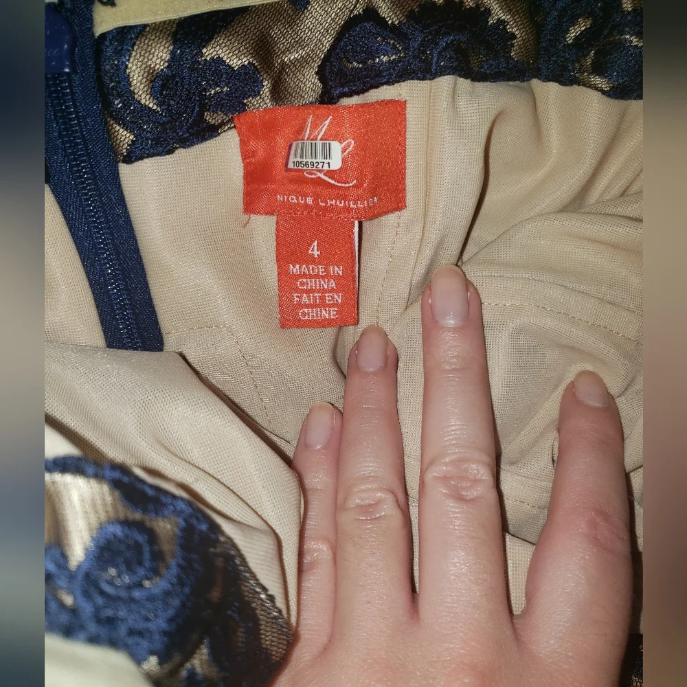 Monique LHUILLIER evening dress - Picture 3 of 7